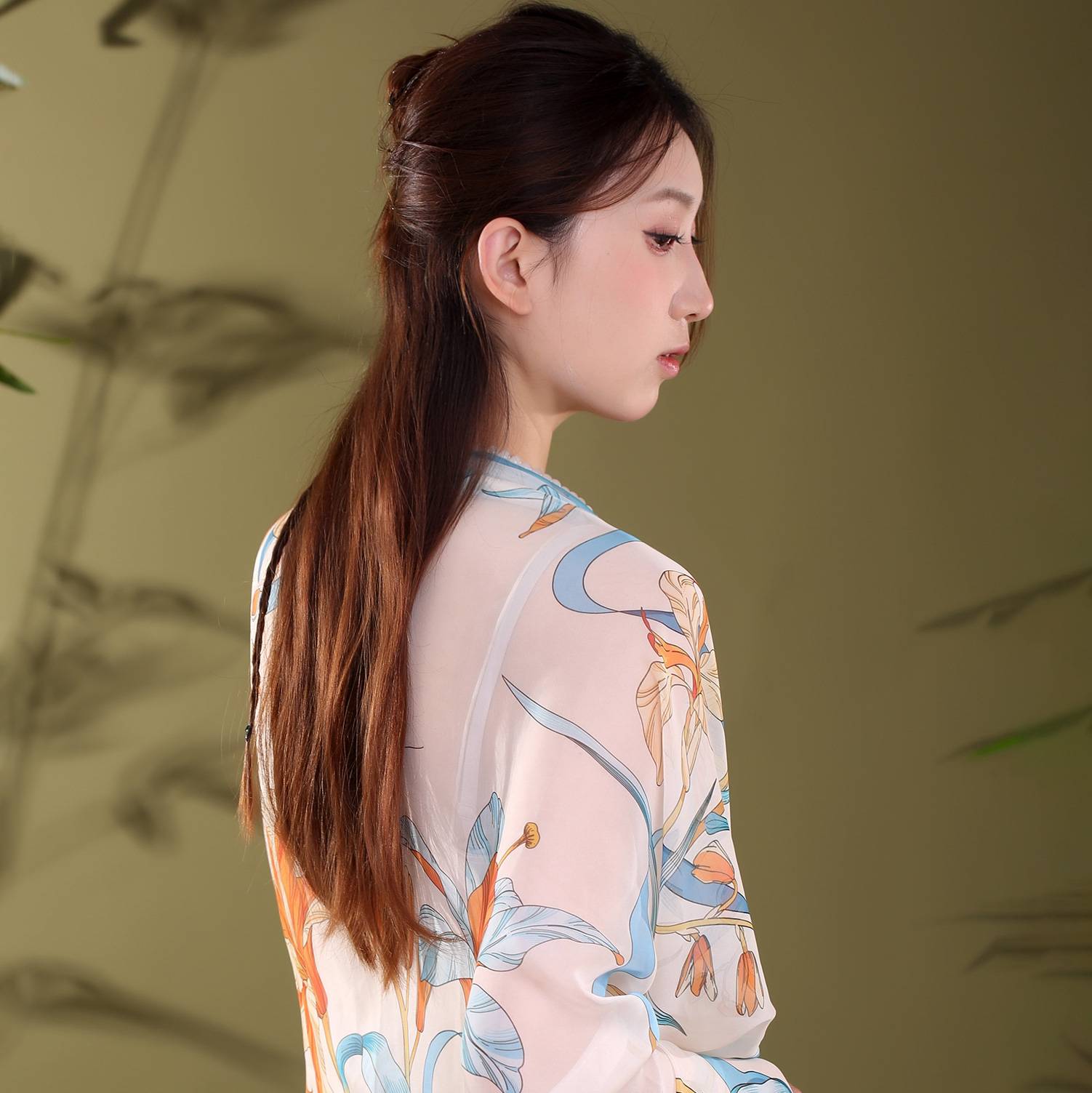 繁花礼盒款-白水晶项链+苏豪100%桑蚕丝巾